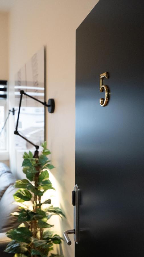 Broncks Apartment 5 - Modern 2-Bedroom In The Heart Of Tórshavn Kültér fotó